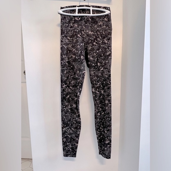 Lululemon Align High Rise 25” - Picture 5 of 6